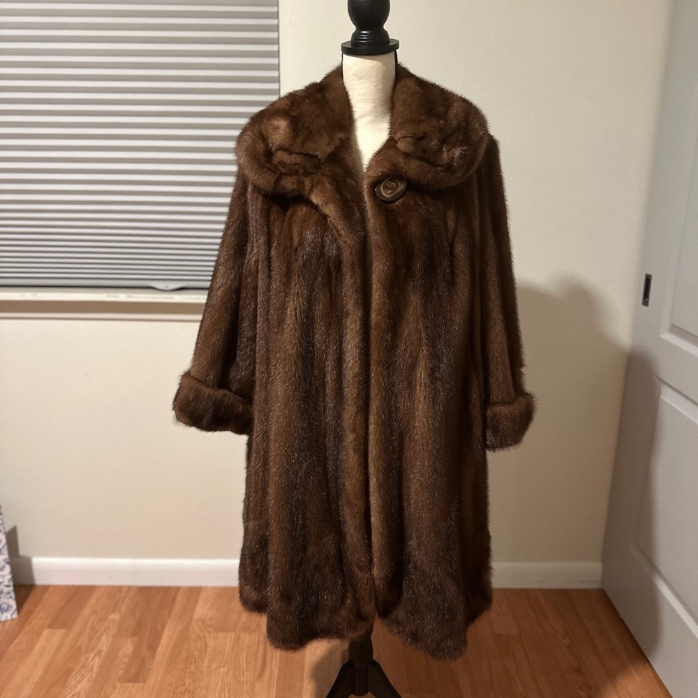 Elegant Swing Brown Mink Fur Coat XL
